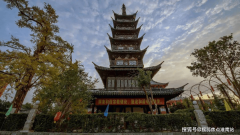 <b>建建现于绿意之间</b>